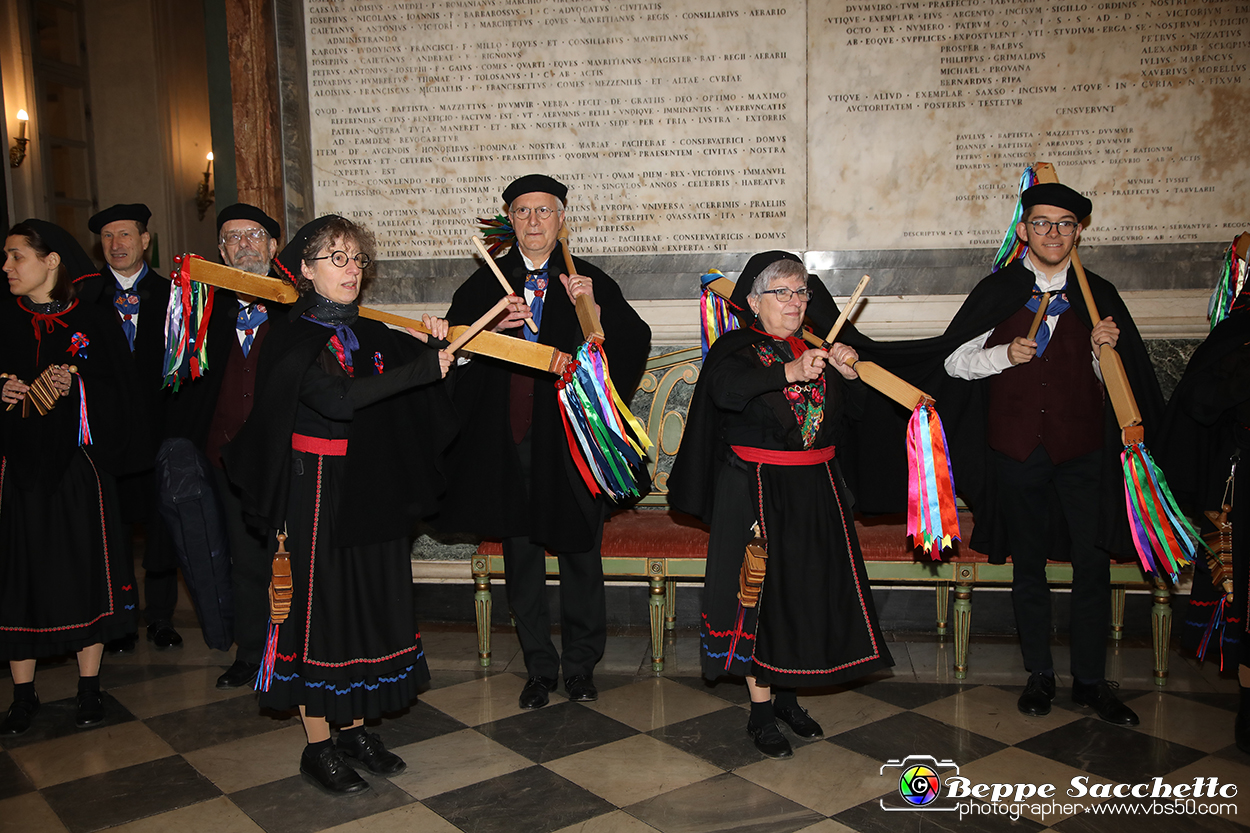 VBS_3514 - Investitura Ufficiale Gianduja e Giacometta Famija Turineisa - Carnevale di Torino 2024.jpg